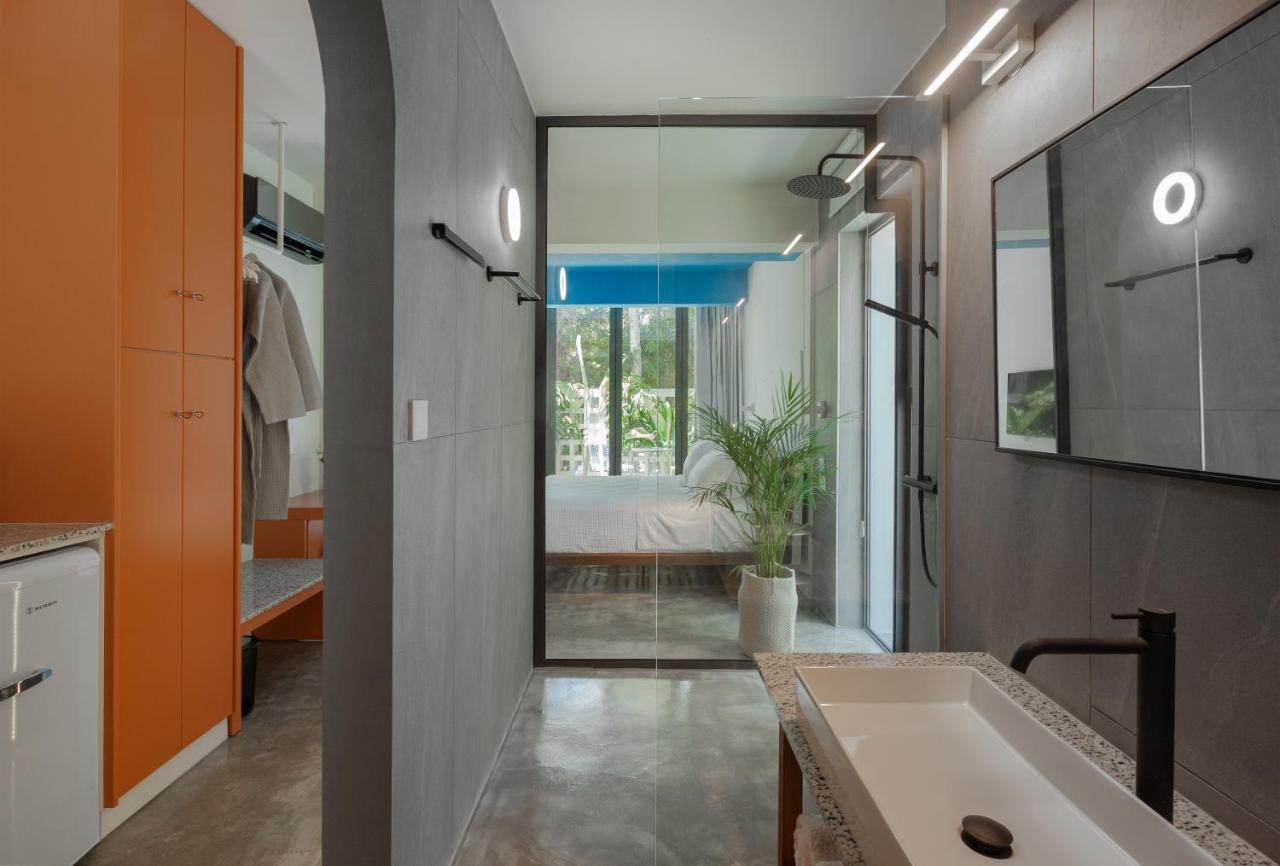 Adrop Pool Suites Paphos Kültér fotó